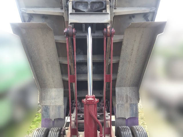 いすゞフォワードダンプ増トン（6t・8t）[写真13]