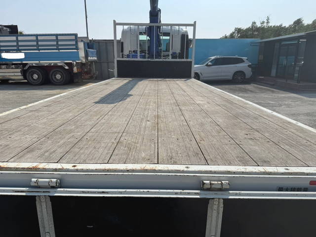 いすゞフォワードクレーン4段中型（4t）[写真07]