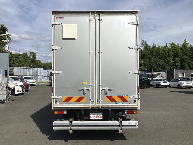 三菱ふそうキャンターアルミバン小型（2t・3t）[写真10]