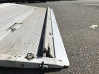 三菱ふそうキャンターアルミバン小型（2t・3t）[写真20]