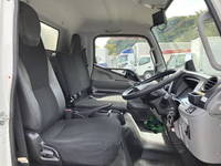 三菱ふそうキャンターアルミバン小型（2t・3t）[写真35]