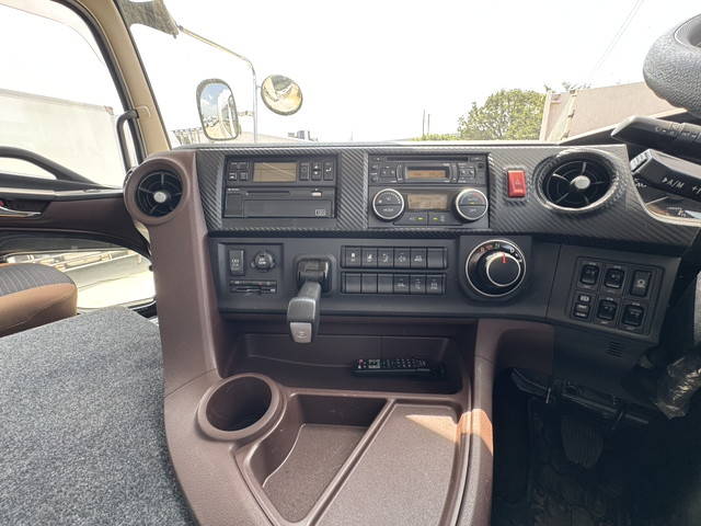 日野プロフィア冷凍車（冷蔵車）大型（10t）[写真11]