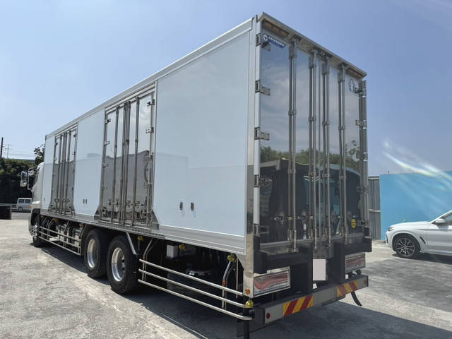 日野プロフィア冷凍車（冷蔵車）大型（10t）[写真04]