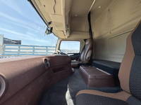 日野プロフィアコンテナ専用車大型（10t）[写真13]