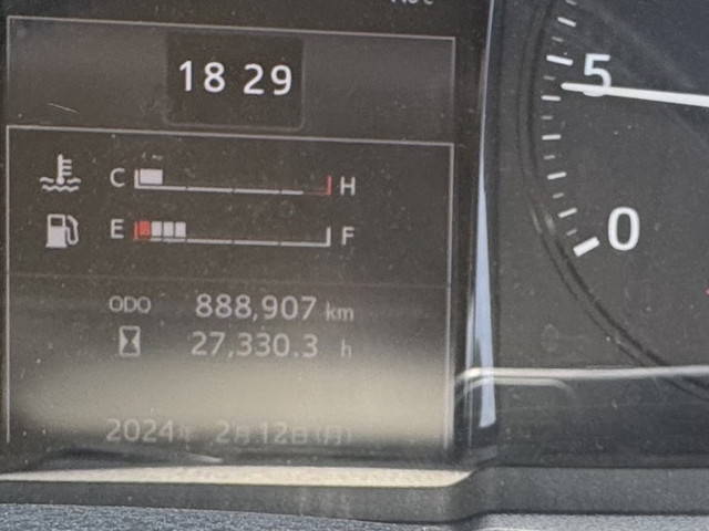 日野プロフィアコンテナ専用車大型（10t）[写真14]