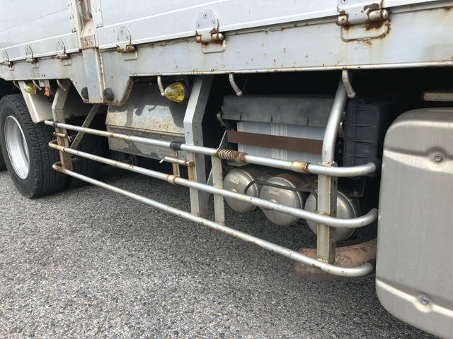 UDトラックスクオンアルミブロック大型（10t）[写真14]