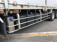 UDトラックスクオンアルミブロック大型（10t）[写真16]