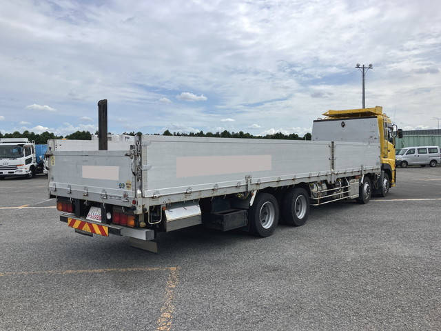 UDトラックスクオンアルミブロック大型（10t）[写真02]