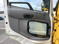 UDトラックスクオンアルミブロック大型（10t）[写真28]