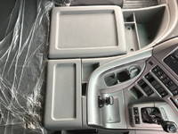 UDトラックスクオンアルミブロック大型（10t）[写真35]