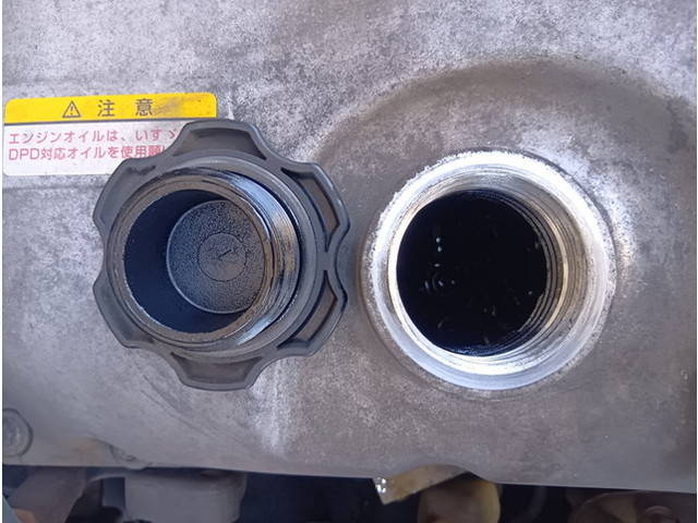 いすゞギガ深ダンプ（土砂禁ダンプ）大型（10t）[写真13]