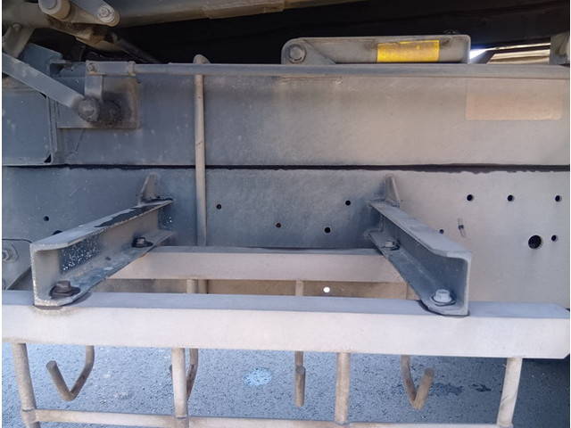 いすゞギガ深ダンプ（土砂禁ダンプ）大型（10t）[写真17]