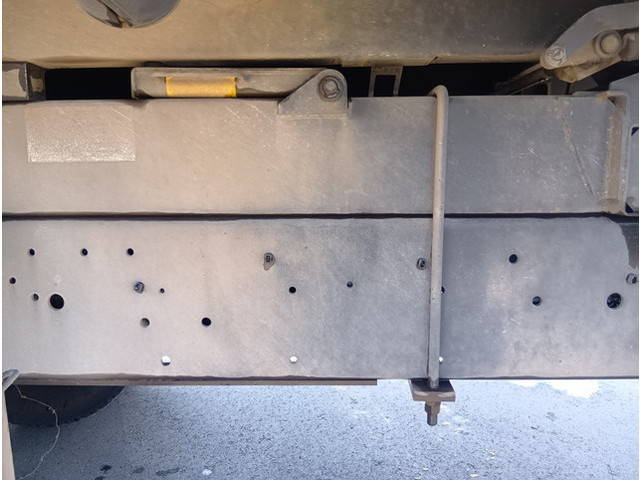 いすゞギガ深ダンプ（土砂禁ダンプ）大型（10t）[写真18]