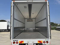 日野レンジャー冷蔵冷凍ウイング中型（4t）[写真21]