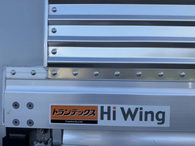 日野レンジャー冷蔵冷凍ウイング中型（4t）[写真21]