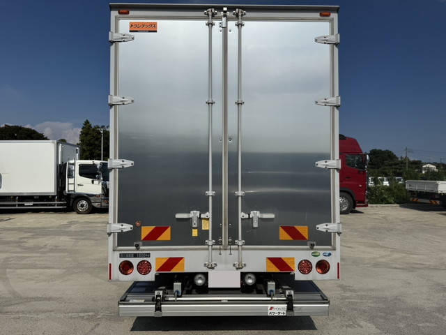 日野レンジャー冷蔵冷凍ウイング中型（4t）[写真09]