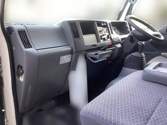 いすゞエルフ平ボディ小型（2t・3t）[写真11]