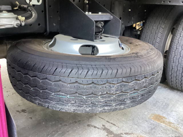 いすゞエルフ平ボディ小型（2t・3t）[写真07]