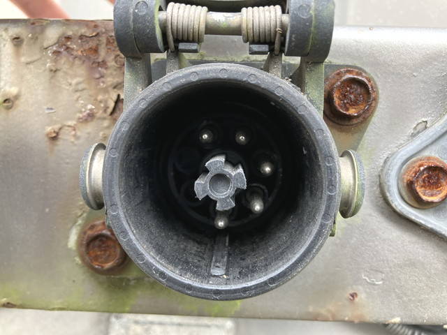 その他のメーカーその他の車種トレーラー（セミトレーラー）大型（10t）[写真09]