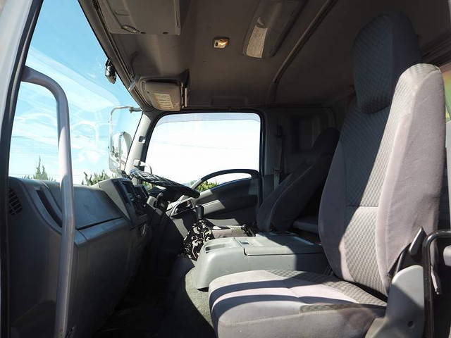 いすゞフォワードクレーン5段増トン（6t・8t）[写真30]