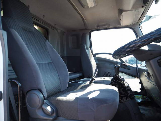 いすゞフォワードクレーン5段増トン（6t・8t）[写真31]