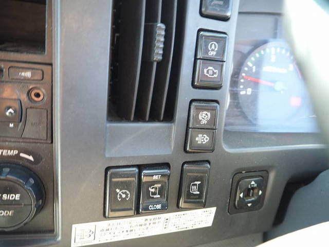 いすゞフォワードクレーン5段増トン（6t・8t）[写真37]