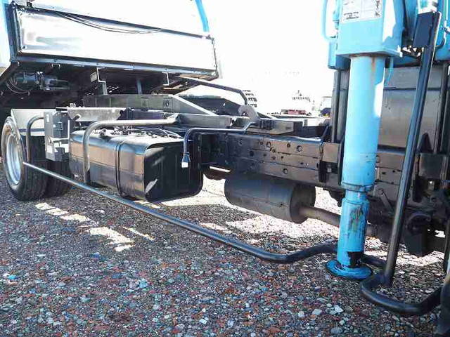 日野デュトロセーフティクレーン3段小型（2t・3t）[写真14]