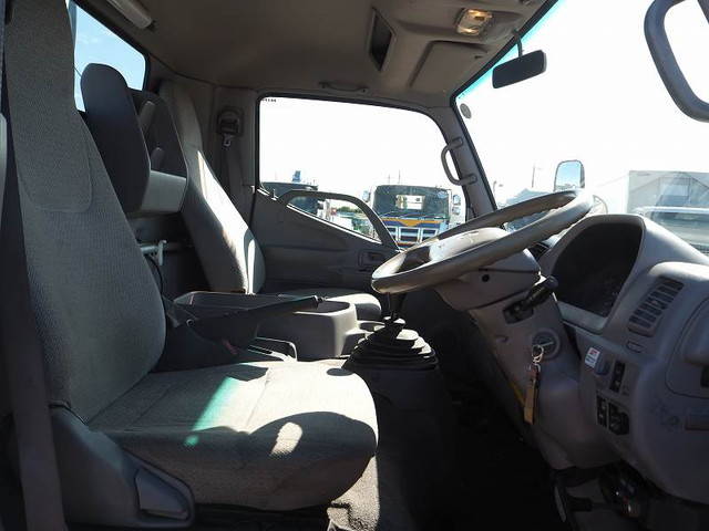 日野デュトロセーフティクレーン3段小型（2t・3t）[写真34]