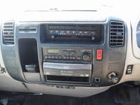 日野デュトロセーフティクレーン3段小型（2t・3t）[写真37]