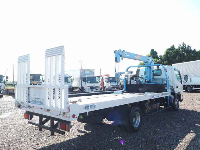 日野デュトロセーフティクレーン3段小型（2t・3t）[写真04]