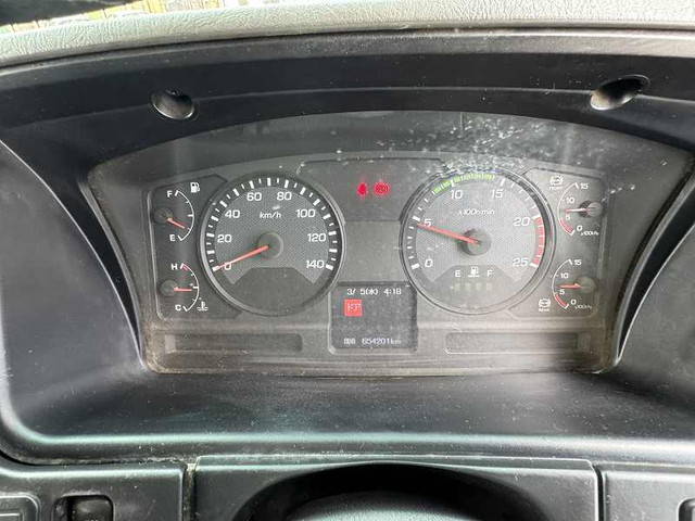 三菱ふそうスーパーグレートコンテナ専用車大型（10t）[写真35]