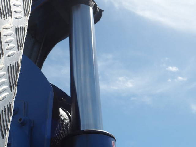 日野レンジャークレーン4段中型（4t）[写真11]