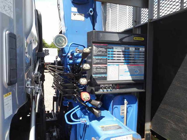 日野レンジャークレーン4段中型（4t）[写真14]