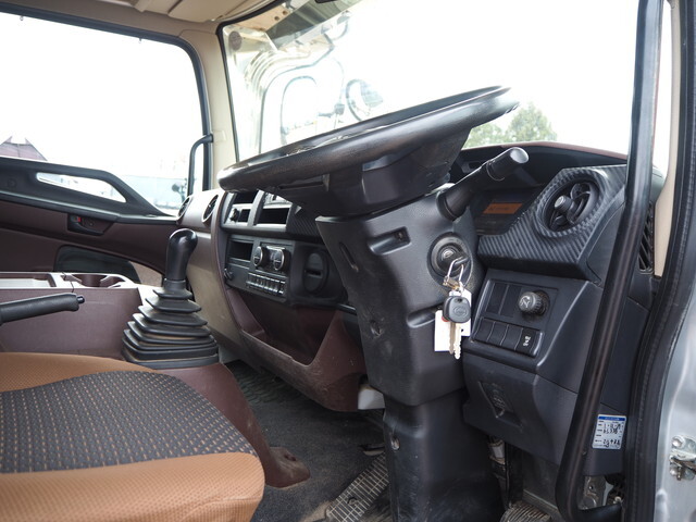 日野レンジャークレーン4段中型（4t）[写真34]