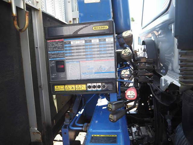 日野レンジャークレーン4段中型（4t）[写真09]