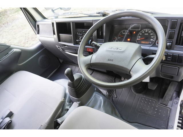 いすゞエルフ平ボディ小型（2t・3t）[写真14]