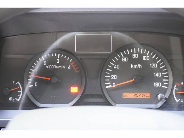 いすゞエルフ平ボディ小型（2t・3t）[写真15]