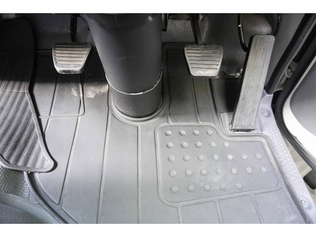 いすゞエルフ平ボディ小型（2t・3t）[写真33]