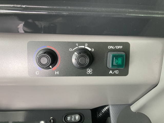 コマツミニユンボ（ミニバックホー）[写真22]