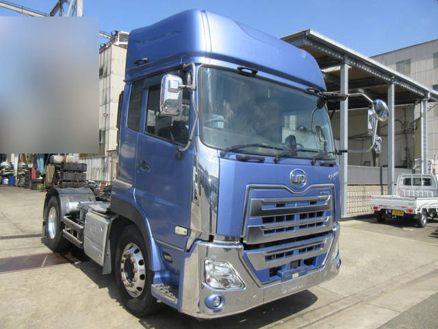 UDトラックスクオントレーラーヘッド（トラクターヘッド）大型（10t）[写真03]