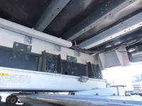 いすゞフォワードアルミウイング中型（4t）[写真11]