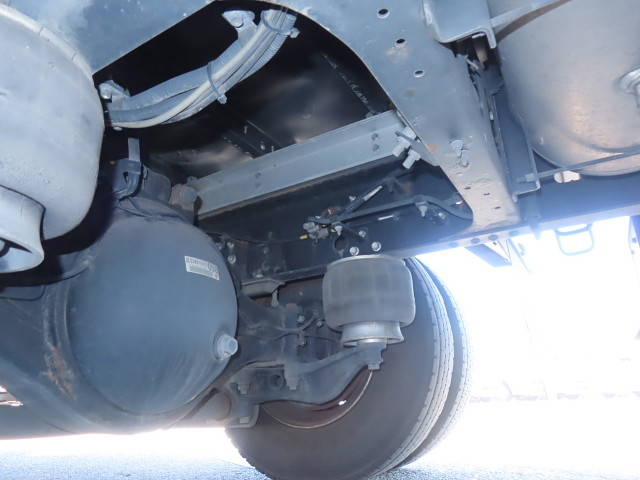 いすゞフォワードアルミウイング中型（4t）[写真11]