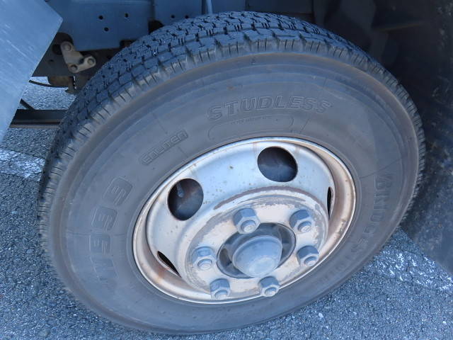 いすゞフォワードアルミウイング中型（4t）[写真13]