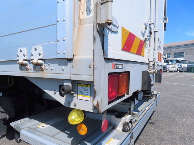 いすゞフォワードアルミウイング中型（4t）[写真34]