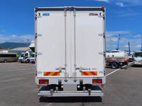 いすゞフォワードアルミウイング中型（4t）[写真06]