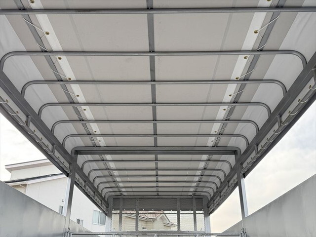 三菱ふそうファイター家畜運搬車中型（4t）[写真12]