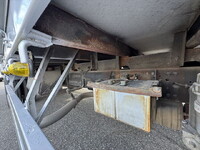 三菱ふそうファイター家畜運搬車中型（4t）[写真18]