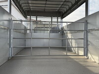 三菱ふそうファイター家畜運搬車中型（4t）[写真10]