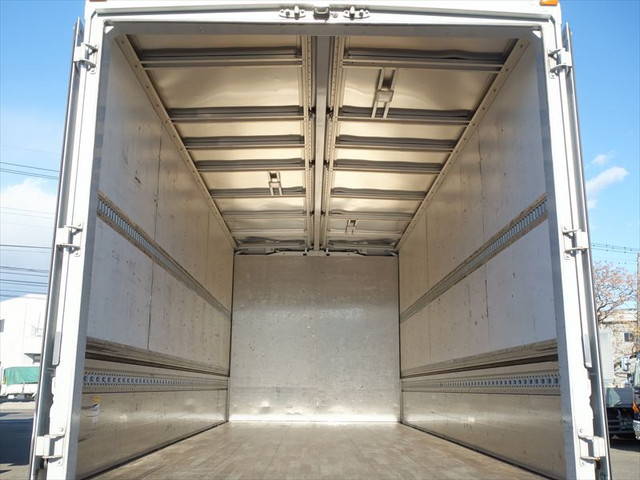 三菱ふそうファイターアルミウイング中型（4t）[写真16]