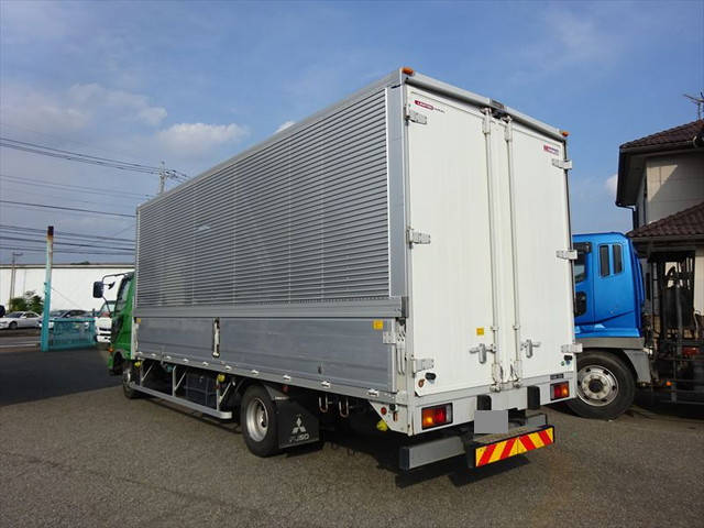 三菱ふそうファイターアルミウイング中型（4t）[写真02]